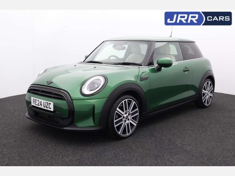 Mini Hatch 1.5 Cooper Exclusive Auto 3dr 4