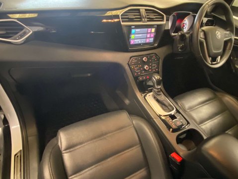 MG GS 1.5 GS Exclusive Semi-Auto 5dr 43