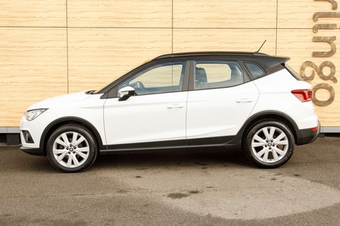 SEAT Arona TSI SE TECHNOLOGY DSG 13