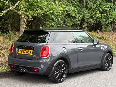 Mini Hatch 2.0 Cooper SD 3dr 27