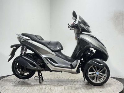 Piaggio MP3 YOURBAN LT 2011 33K 3 WHEELER RUNNING TRIKE PROJECT 300CC