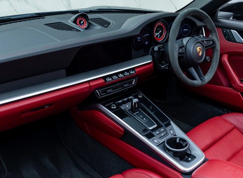 Porsche 911 Turbo Cabriolet (992) 21