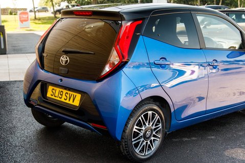 Toyota Aygo Aygo 1.0 VVT-i X-Clusiv 5dr Hatchback 8