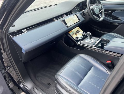 Land Rover Range Rover Evoque 1.5 Range Rover Evoque R-Dynamic SE P300e Auto 4WD 5dr 46