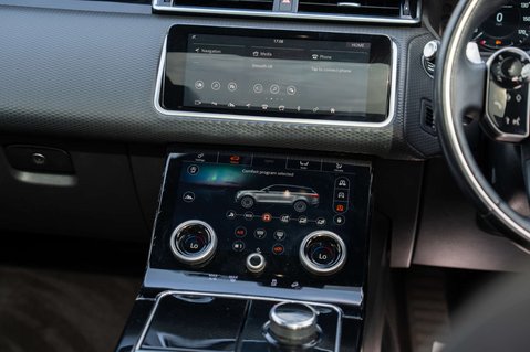 Land Rover Range Rover Velar 3.0 Range Rover Velar R-Dynamic S D300 Auto 4WD 5dr 31