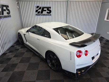Nissan GT-R 3.8 V6 Recaro Coupe 2dr Petrol Auto 4WD Euro 6 (570 ps) 16