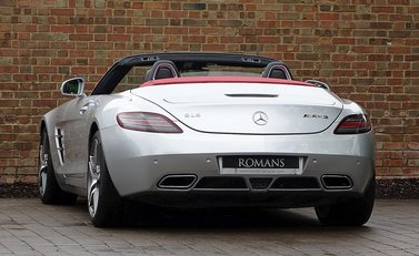 Mercedes-Benz SLS AMG Roadster 7