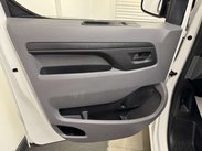 Vauxhall Vivaro 2.0 Vivaro 3100 Dynamic S/S 19
