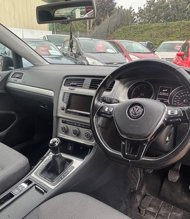 Volkswagen Golf MATCH TDI BLUEMOTION TECHNOLOGY LOOK! £20 TAX!DAB,BLUETOOTH 3