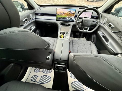 Chery Tiggo 8 1.5T 18.4kWh Summit DHT1 Euro 6 (s/s) 5dr 12