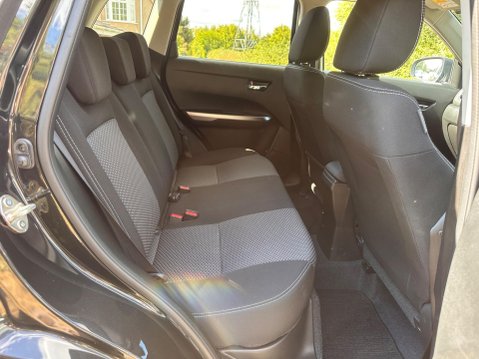 Suzuki Vitara 1.5 SZ-T AGS Auto Euro 6 (s/s) 5dr 28