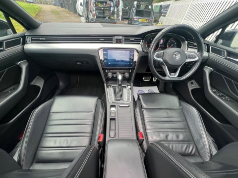 Volkswagen Passat R-LINE TDI 4MOTION DSG 55