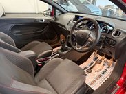 Ford Fiesta 1.0T EcoBoost ST-Line Euro 6 (s/s) 3dr 9