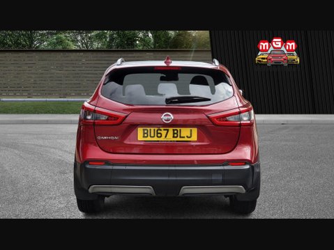 Nissan Qashqai N-CONNECTA DIG-T 8