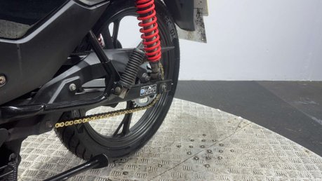 Honda CB 2021 17k NEW MOT GREAT CONDITION 125CC LEARNER BIKE CBF125 24