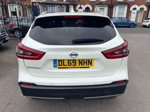 Nissan Qashqai 1.3 DIG-T Tekna DCT Auto Euro 6 (s/s) 5dr 5