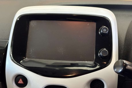 Toyota Aygo 1.0 VVT-i x-pure Hatchback 5dr Petrol Manual Euro 6 (68 ps) 38