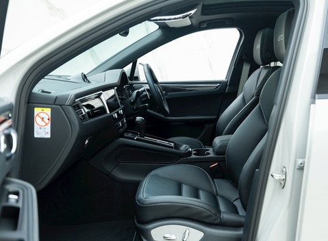 Porsche Macan GTS 14