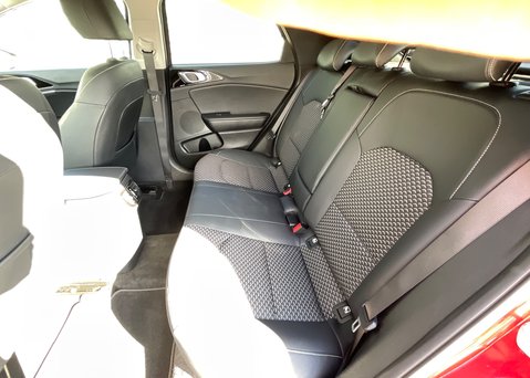 Kia Xceed 1.5 T-GDi ISG '3'  19