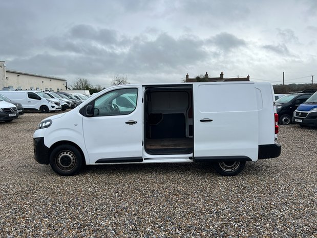 Vauxhall Vivaro LWB L2H1 2900 Edition Air Con Sensors EURO 6 NO VA 13