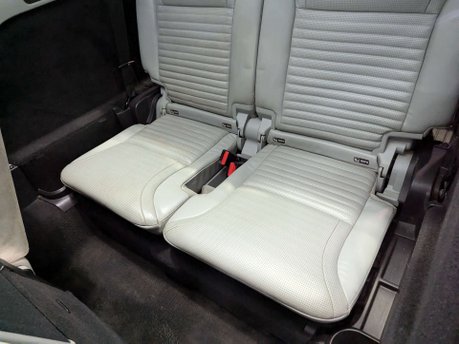 Land Rover Discovery 2.0 Discovery Luxury HSE SD4 Auto 4WD 5dr 74