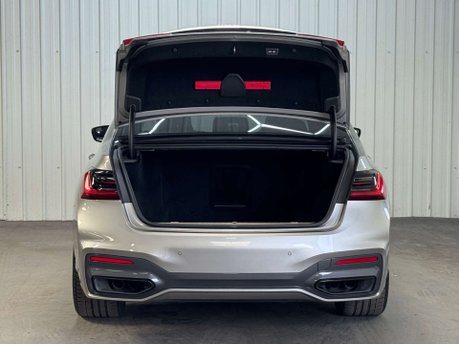 BMW 7 Series 4.4 750i M Sport xDrive Auto 4WD 4dr 39