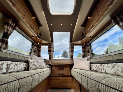 Bailey Unicorn Seville 15