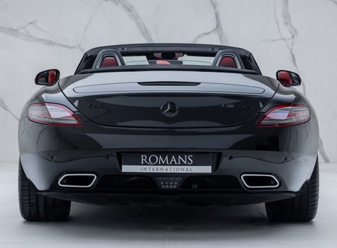 Mercedes-Benz SLS AMG ROADSTER 11