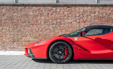 Ferrari LaFerrari 21
