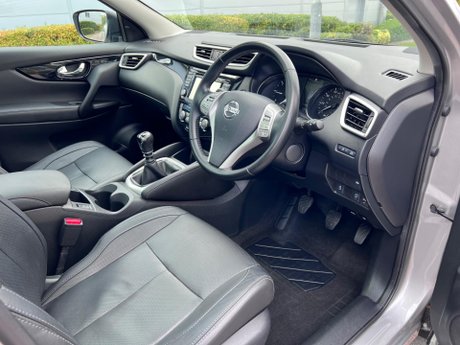 Nissan Qashqai 1.6 dCi Tekna 2WD Euro 6 (s/s) 5dr 16