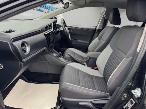Toyota Auris 1.8 VVT-h Business Edition Touring Sports CVT Euro 6 (s/s) 5dr (Safety Sens 38