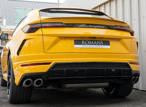 Lamborghini Urus 28