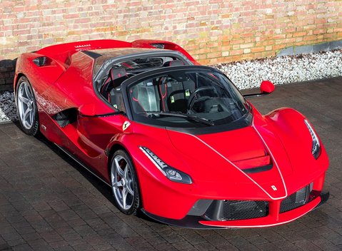 Ferrari LaFerrari Aperta 6