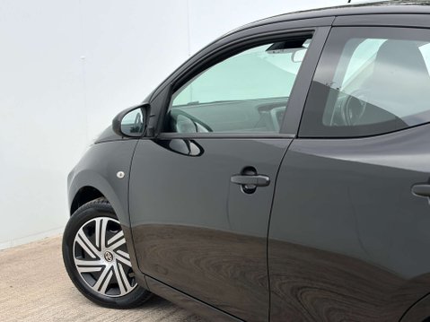 Toyota Aygo 1.0 Aygo X-Play TSS VVT-i 5dr 30