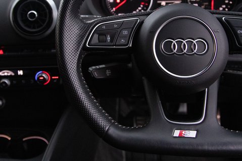 Audi A3 TFSI BLACK EDITION 20