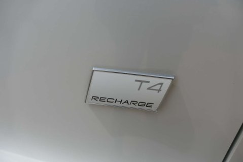 Volvo XC40 1.5 XC40 R-Design T4 Recharge Auto 5dr 16
