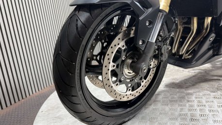 Suzuki GSR750 2013 ONLY 9K STUNNING EXAMPLE LONG MOT NAKED 750CC 19