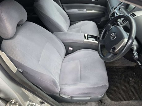 Toyota Prius 1.5 T3 Hatchback 5dr Petrol Hybrid CVT (104 g/km, 76 bhp) 8