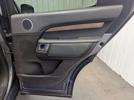 Land Rover Discovery 3.0 Discovery HSE TD6 Auto 4WD 5dr 63