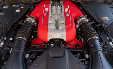 Ferrari 812 Superfast 29