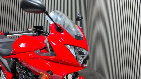 Suzuki Bandit GSF 650 2005 ONLY 15K MOT VERY CLEAN A2 RESTRICTABLE 650CC 23