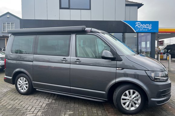 Volkswagen California BEACH 2.0 TDI AUTO CAMPERVAN 1