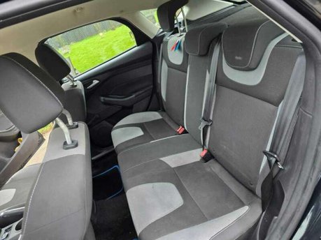 Ford Focus 1.6 Zetec S Powershift Euro 5 5dr 44