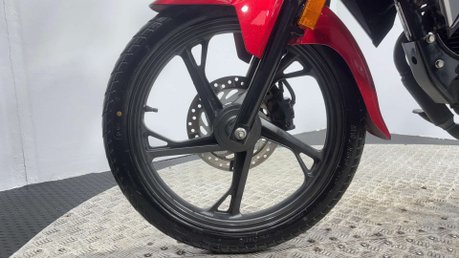 Honda CB 2021 ONLY 11K NEW MOT SERVICED ICONIC 125CC LEARNER COMMUTER BIKE 8