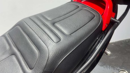 Suzuki GSX1400 2004 ONLY 15K OUTSTANDING CUSTOM CONDITION 1400CC MUSCLE BIKE 15