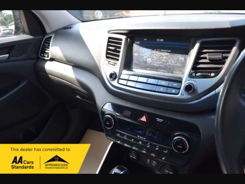 Hyundai TUCSON 1.7 Tucson SE Nav Blue Drive 2WD CRDi Semi-Auto 5dr 55