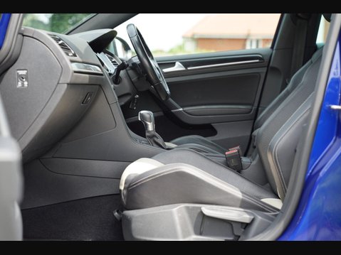 Volkswagen Golf 2.0 TSI BlueMotion Tech R DSG 4Motion Euro 6 (s/s) 5dr 29
