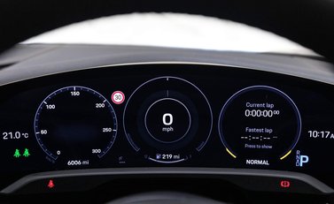 Porsche Taycan 4 CROSS TURISMO 14