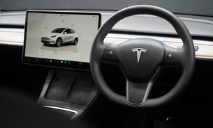 Tesla Model Y RWD Comfort Suspension One Owner Low Mileage Heated Seats & Steering Wheel  11