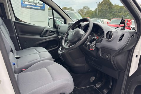 Citroen Berlingo 850 LX L1 90 ps HDi Panel Van - Air Con / Twin Side Loading Doors 19